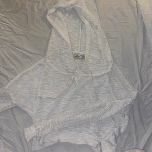 hollister cropped hoodie
